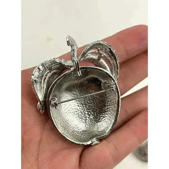 VTG Sarah Coventry Apple Brooch & Matching Earrings Silver Toned Adam's Delight - Picture 5 of 10
